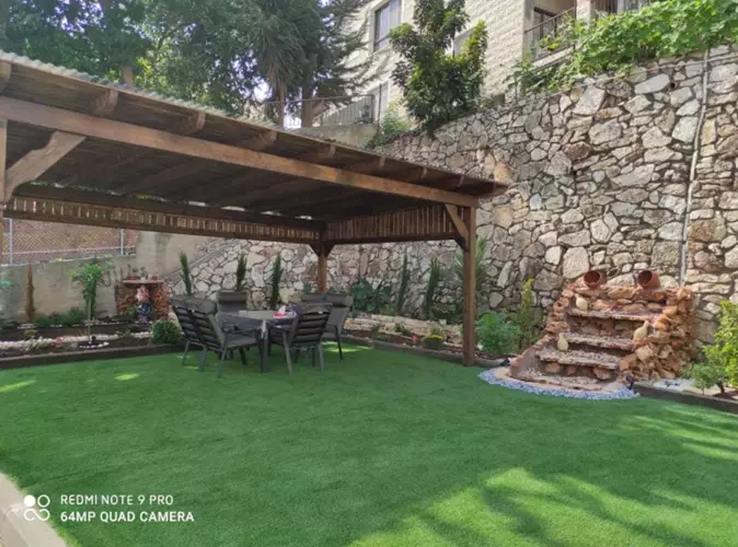 הקמת גינה והתקנת דשא סינתטי